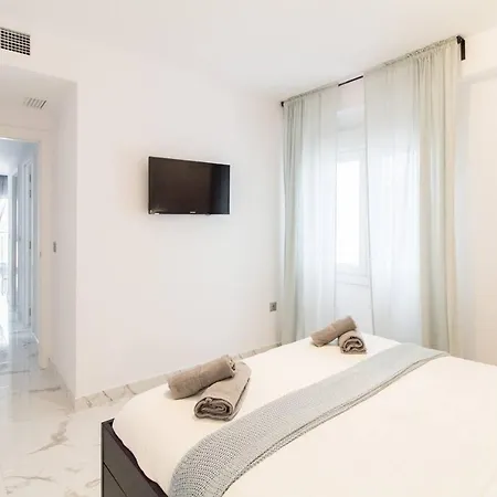 Rooftop Beach Centre Bar Restaurant Wifi 20c Apartment Estepona